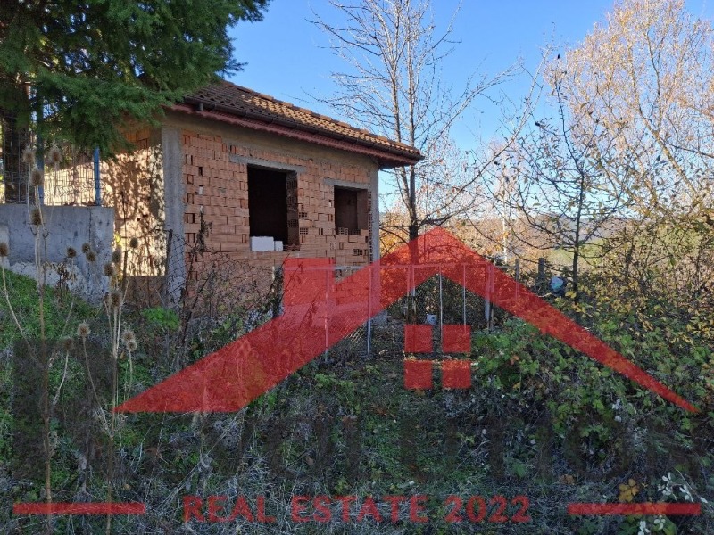 Продава ВИЛА, с. Брош, област Кърджали