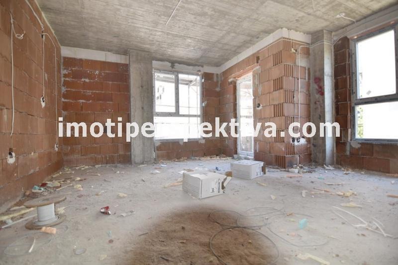 Продава  3-стаен град Пловдив , Кючук Париж , 92 кв.м | 28804092