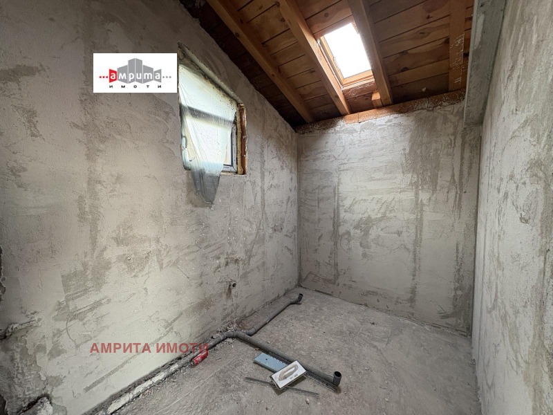 Продава КЪЩА, с. Гурмазово, област София област, снимка 7 - Къщи - 49793349