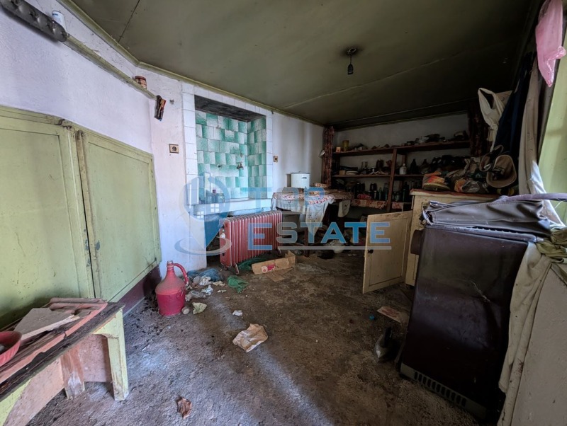 Продава КЪЩА, с. Долна Липница, област Велико Търново, снимка 2 - Къщи - 53031179