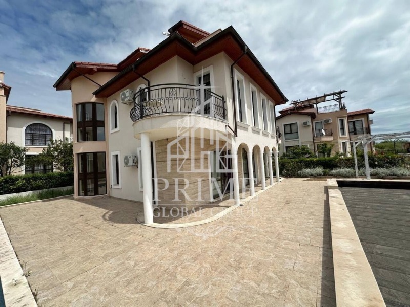 Продава КЪЩА в област Бургас, к.к. Слънчев бряг - 307 кв.м / 450 000 € » 880 123.50 лв., ПРАЙМ ГЛОБАЛ ГРУП