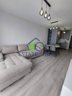 1 quarto Gagarin, Plovdiv