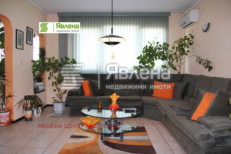 Продава 3-СТАЕН, гр. София, Света Троица, снимка 1 - Aпартаменти - 48217079