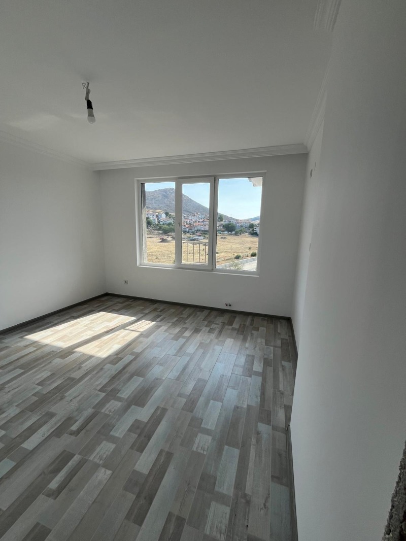 Продава  4-стаен област Кърджали , гр. Момчилград , 132 кв.м | 25546914 - изображение [5]