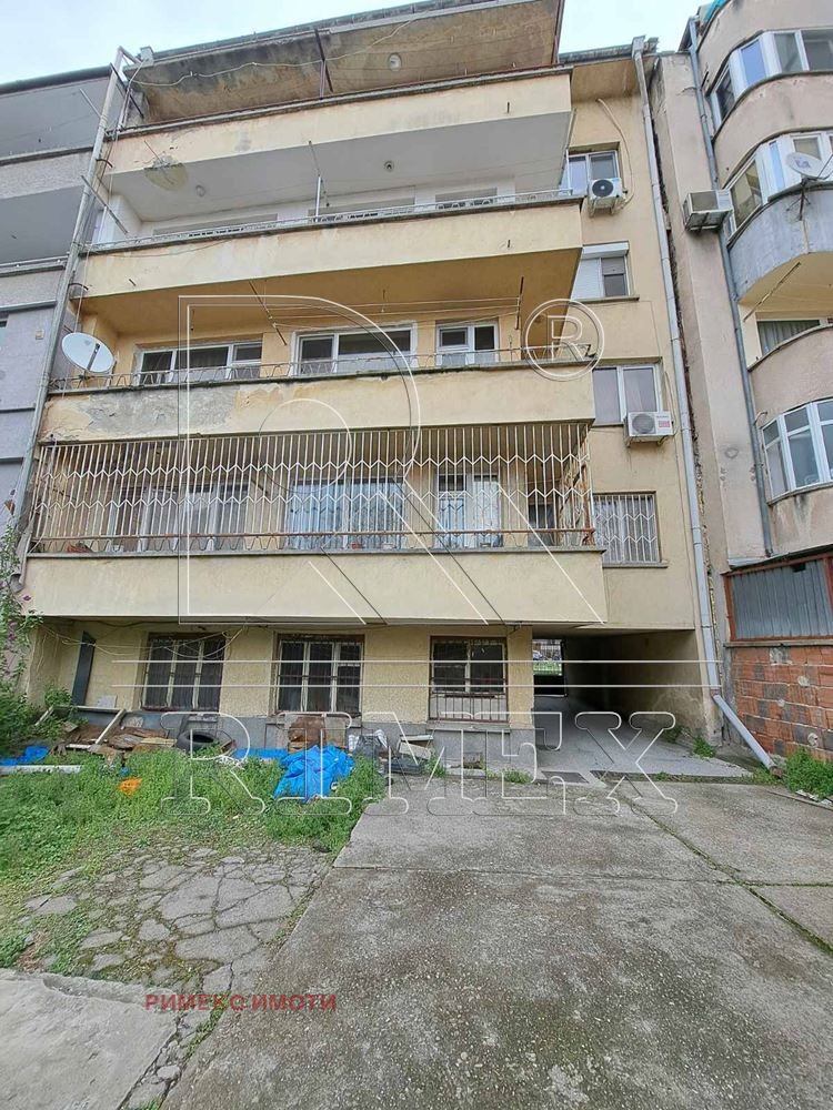 Продава  Многостаен град Пловдив , Кючук Париж , 200 кв.м | 65409900 - изображение [2]