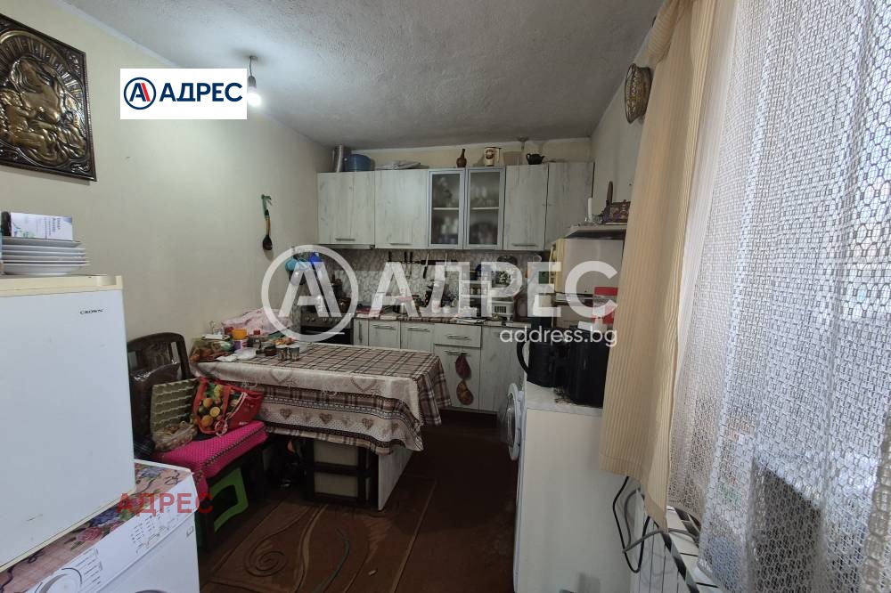 Продава КЪЩА, гр. Белослав, област Варна, снимка 2 - Къщи - 54643796