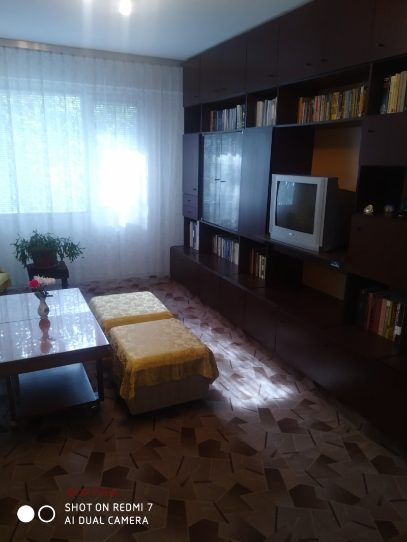 À venda  2 quartos Ruse , Drujba 3 , 81 m² | 98715937 - imagem [2]