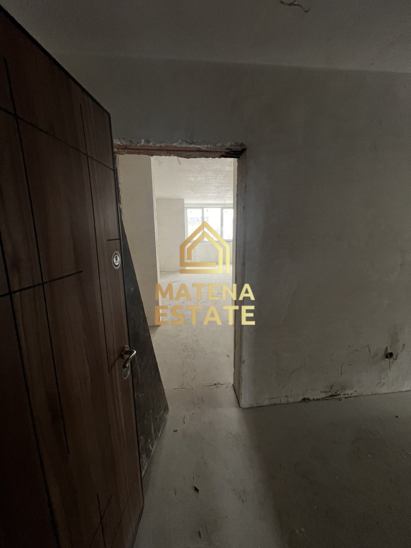 De vânzare  3 dormitoare Sofia , Țentâr , 132 mp | 64294937 - imagine [2]