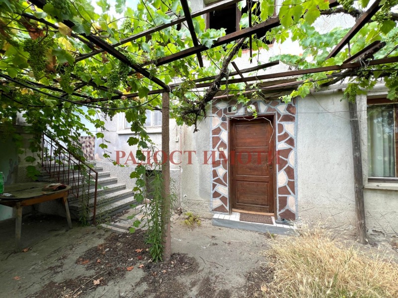 Продава  Къща област Пловдив , гр. Първомай , 236 кв.м | 57970628 - изображение [5]