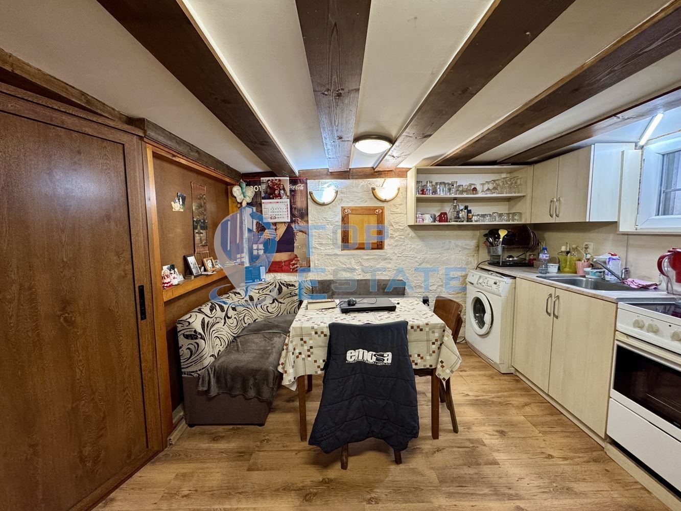 Продава КЪЩА, с. Добри дял, област Велико Търново, снимка 2 - Къщи - 53657261