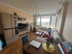 3 bedroom Mladezhki Halm, Plovdiv 1