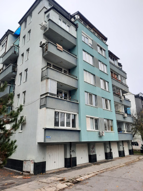 Гараж, Паркомясто Nadežda 1, Sofia 1