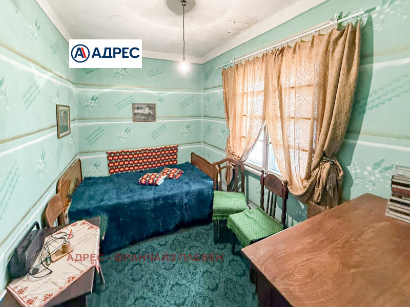 Продава КЪЩА, с. Бръшляница, област Плевен, снимка 12 - Къщи - 52599989