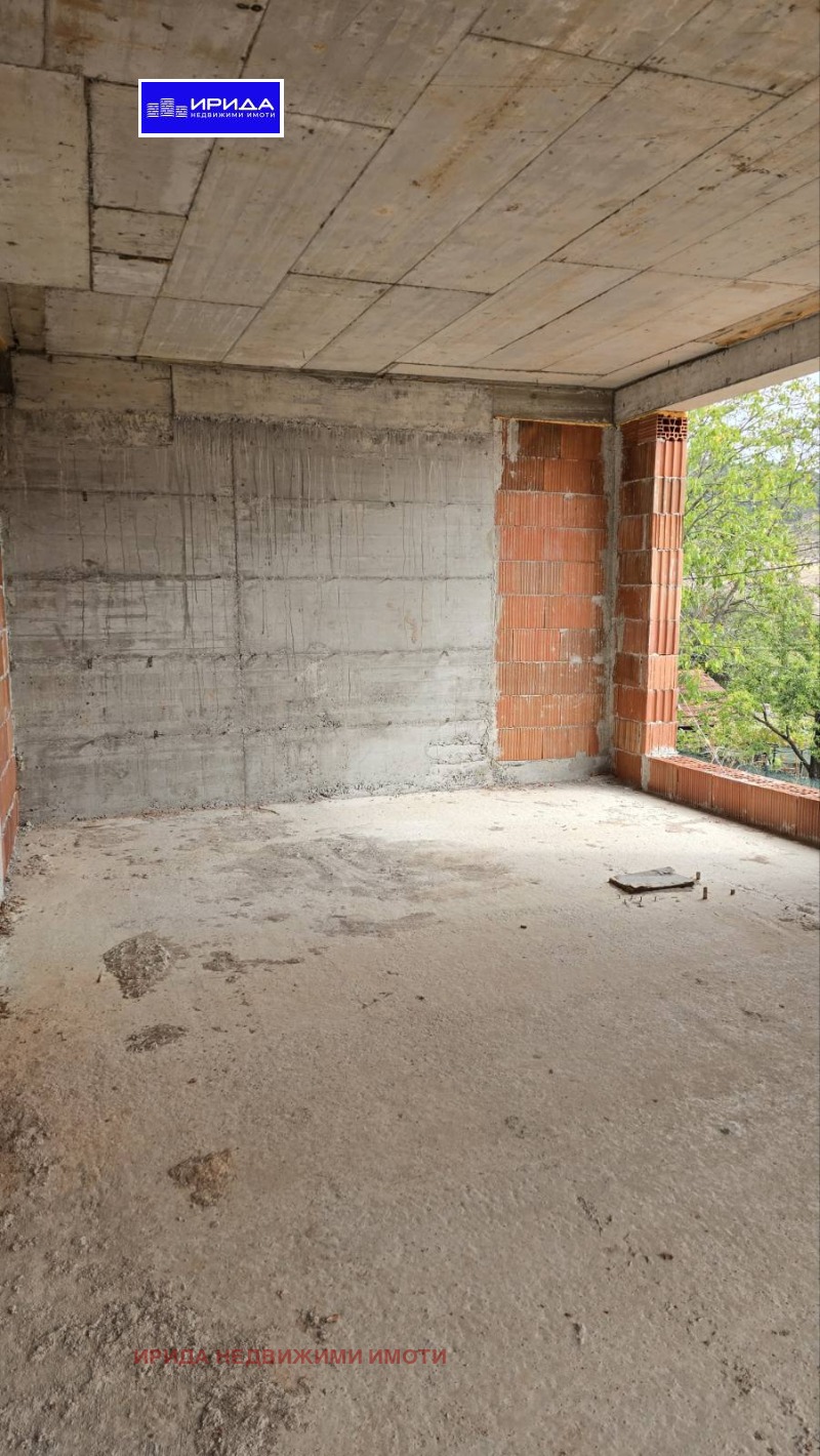 Продава КЪЩА, гр. София, Сеславци, снимка 2 - Къщи - 52644457