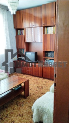 1 chambre Tsentar, Yambol 1