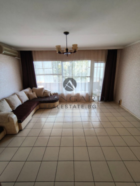 2 Schlafzimmer Kjutschuk Parisch, Plowdiw