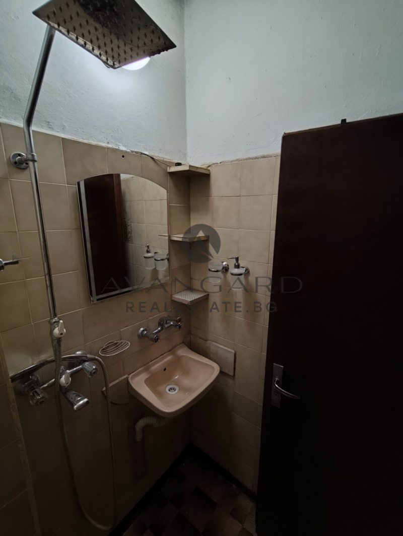 Zu verkaufen  2 Schlafzimmer Plowdiw , Kjutschuk Parisch , 64 qm | 83013669 - Bild [9]