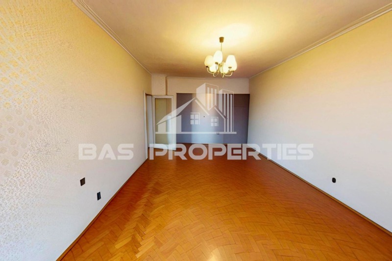 Продава 3-СТАЕН, гр. София, Хиподрума, снимка 3 - Апартаменти - 53196956