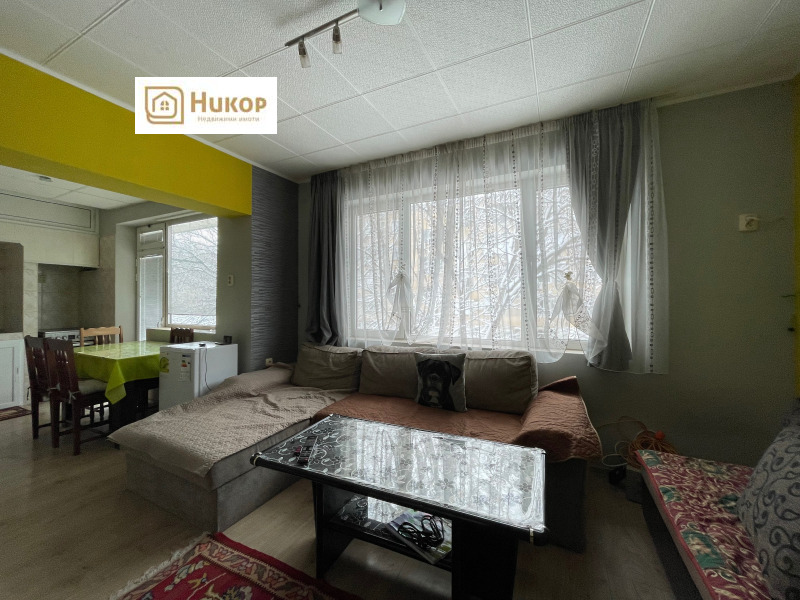 Продава 3-СТАЕН, гр. Раднево, област Стара Загора, снимка 2 - Апартаменти - 53340713