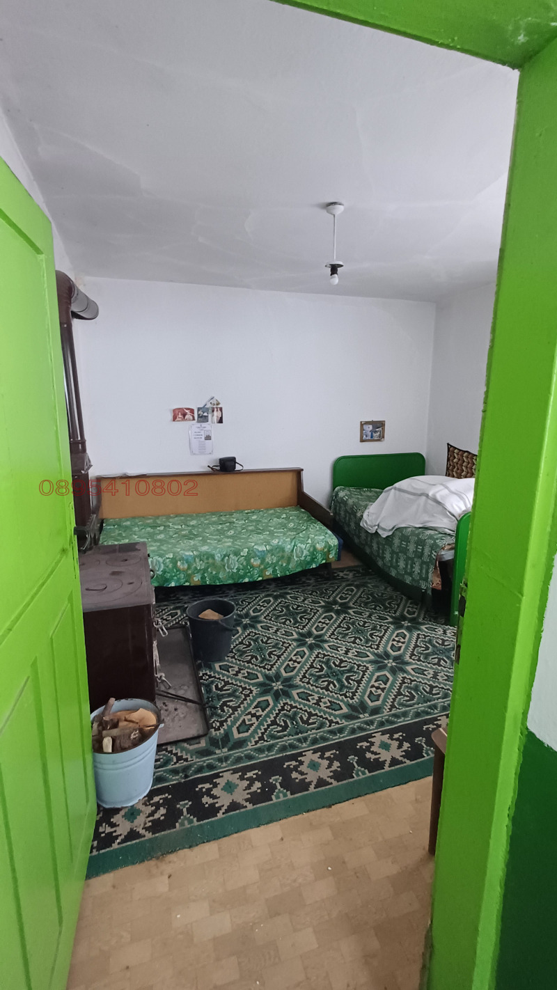 Продава КЪЩА, с. Войника, област Ямбол, снимка 2 - Къщи - 52782305