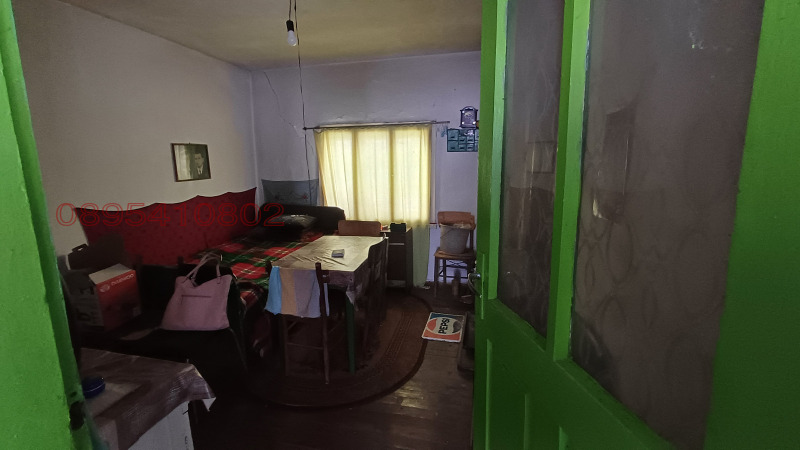 Продава КЪЩА, с. Войника, област Ямбол, снимка 3 - Къщи - 52782305