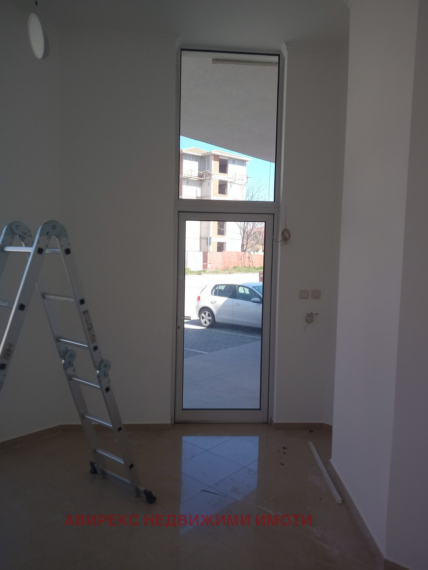 Продава МАГАЗИН, гр. Пловдив, Остромила, снимка 4 - Магазини - 55309833