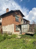 Продава КЪЩА, с. Розовец, област Пловдив, снимка 2