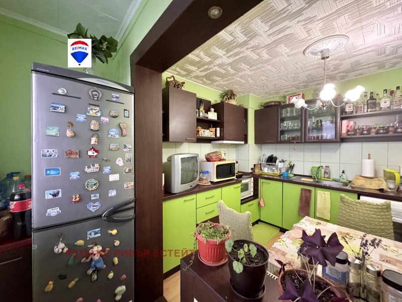 Продава 3-СТАЕН, гр. Русе, Възраждане, снимка 3 - Апартаменти - 52366007