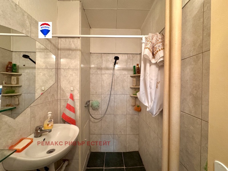 Продава 3-СТАЕН, гр. Русе, Възраждане, снимка 15 - Апартаменти - 52366007