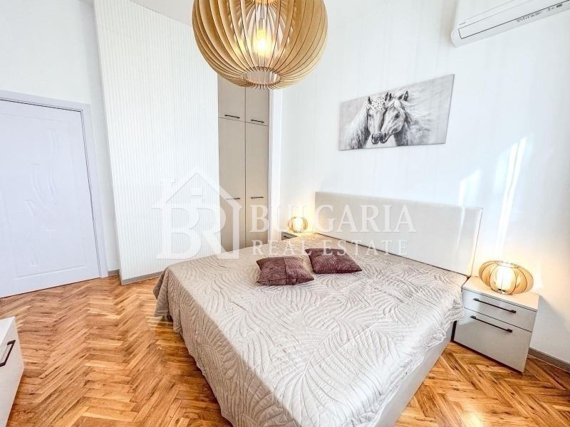 Продава 3-СТАЕН, гр. София, Център, снимка 8 - Апартаменти - 53236014