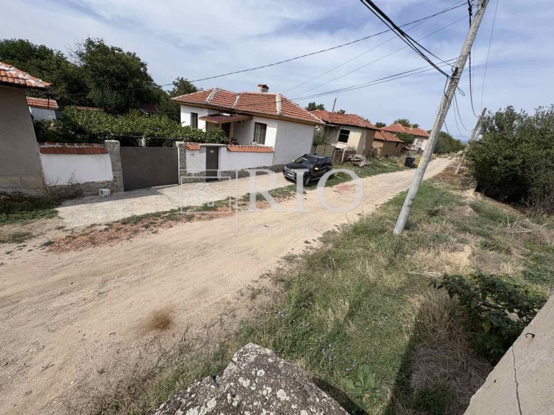 Till salu  Hus region Plovdiv , Padarsko , 138 kvm | 36138698 - bild [2]