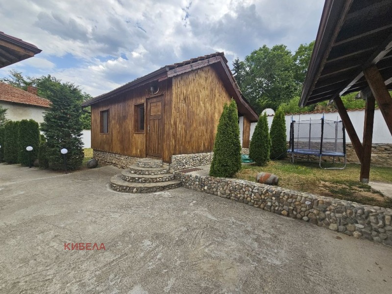 Продава КЪЩА, с. Режанци, област Перник, снимка 2 - Къщи - 52789013