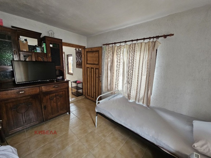 Продава КЪЩА, с. Режанци, област Перник, снимка 15 - Къщи - 52789013
