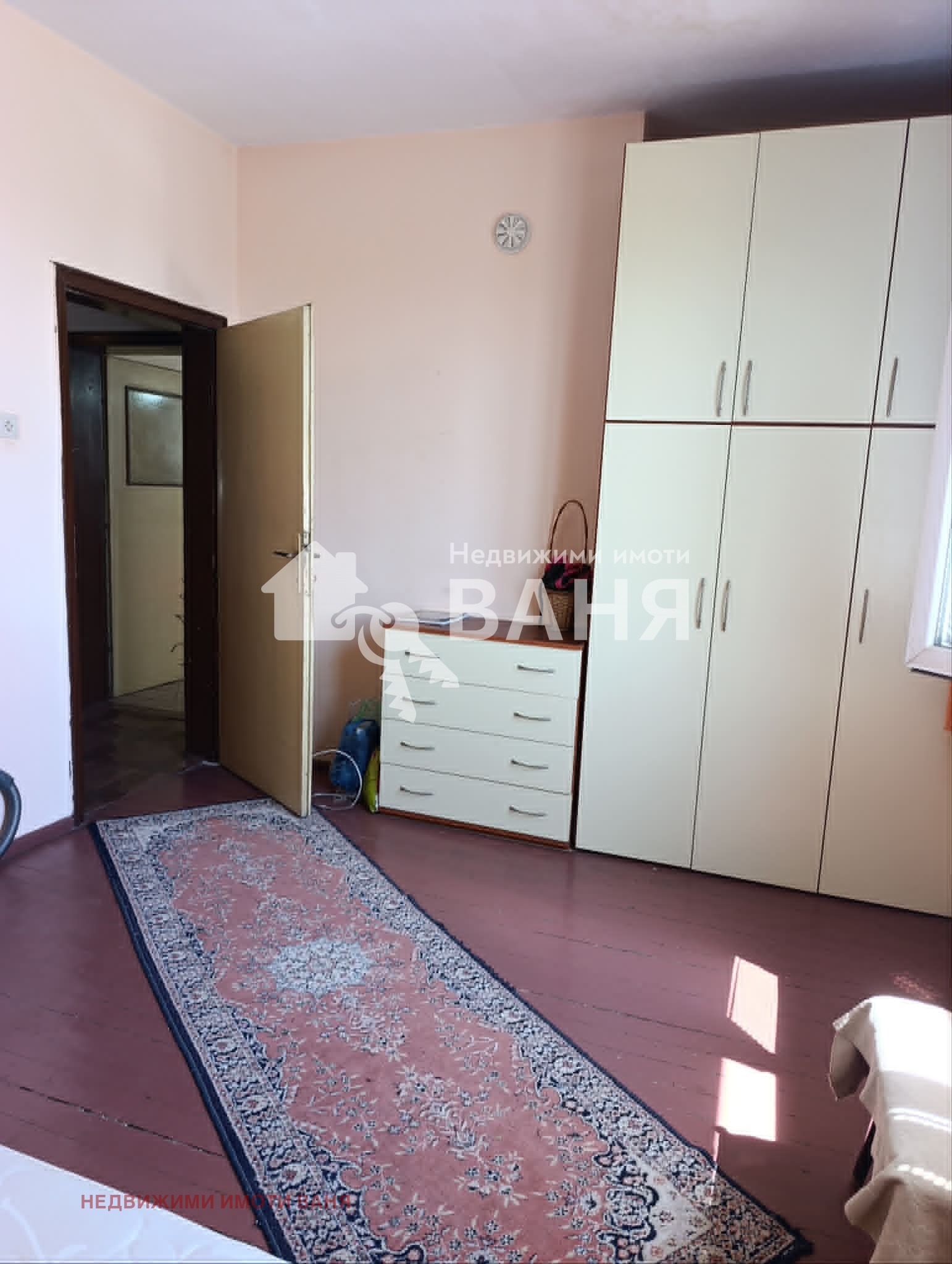 Продава ЕТАЖ ОТ КЪЩА, гр. Карлово, област Пловдив, снимка 4 - Етаж от къща - 54388336