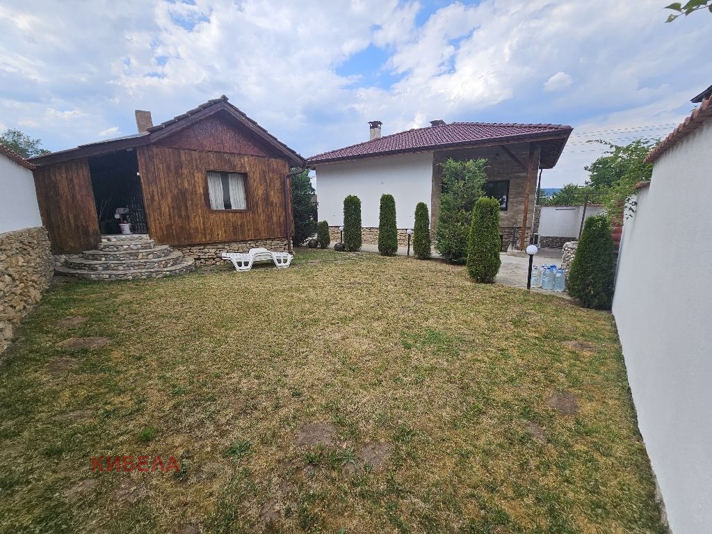 Продава КЪЩА, с. Режанци, област Перник, снимка 2 - Къщи - 52982859