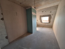 3+ camere da letto Vazragdane 2, Varna 5