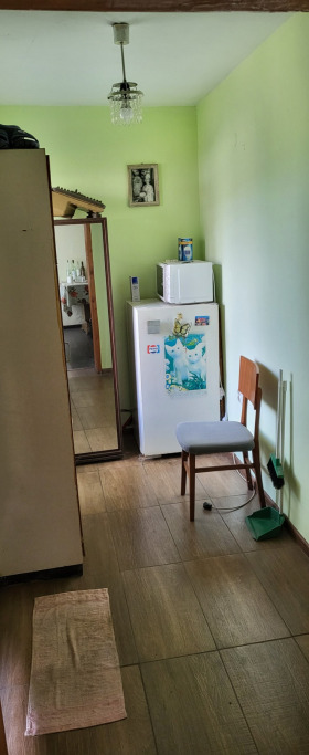 Hus Svoge, region Sofia 12