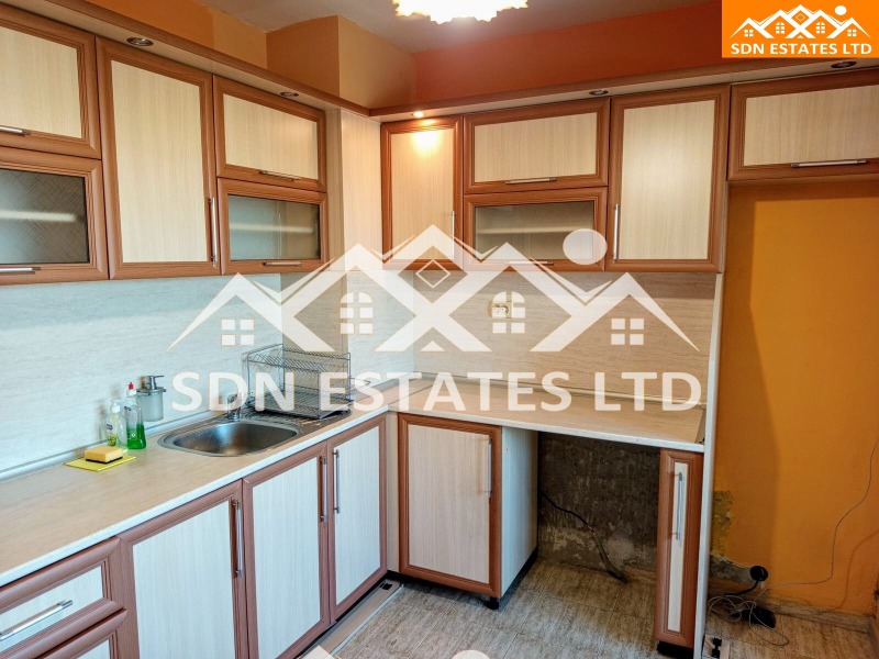 Продава  2-стаен област Стара Загора , гр. Казанлък , 65 кв.м | 36009424