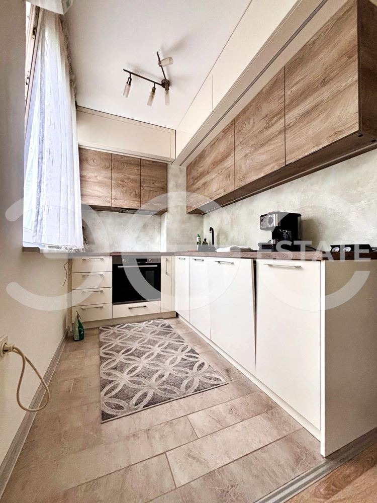 Продава  3-стаен град Варна , Възраждане 1 , 71 кв.м | 17478667