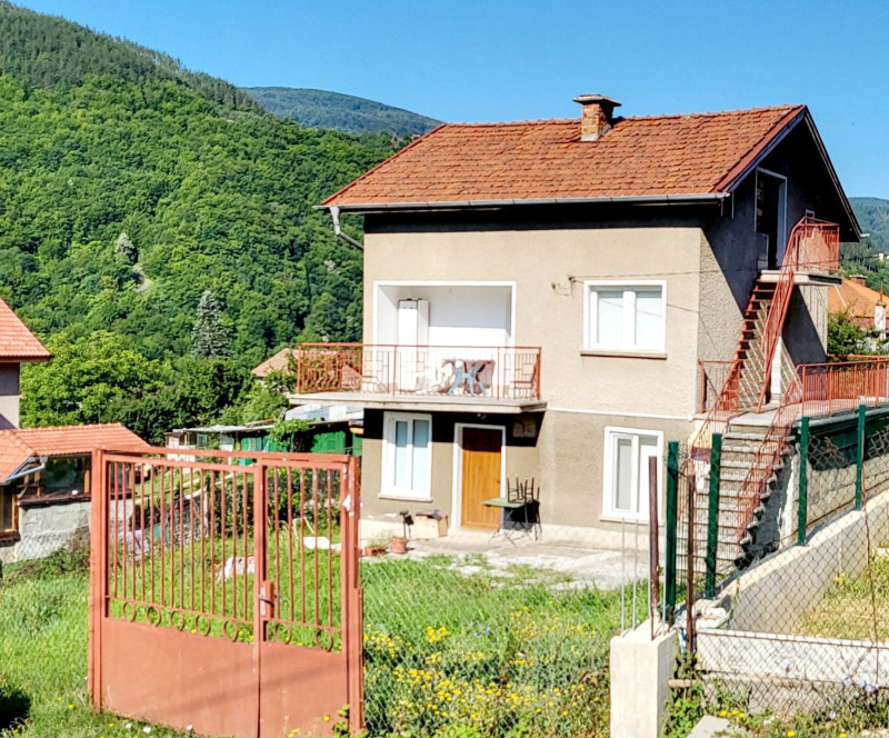 Satılık  Ev bölge Sofia , Svoge , 200 metrekare | 60045662