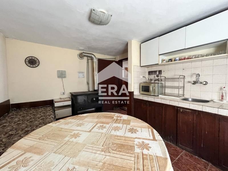 Продава КЪЩА, с. Божичен, област Русе, снимка 6 - Къщи - 54430959
