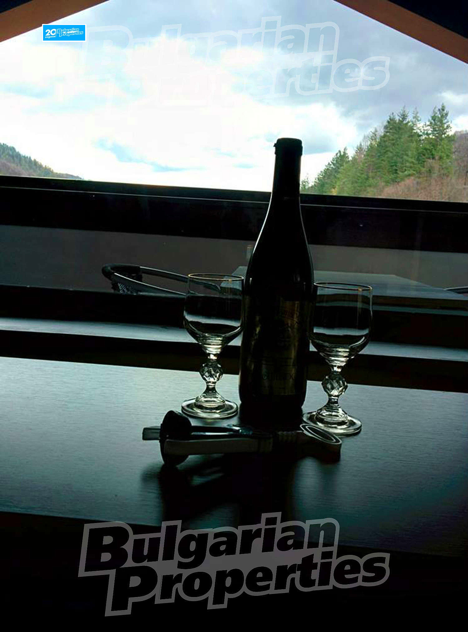 Продава ХОТЕЛ, с. Чифлик, област Ловеч, снимка 2 - Хотели - 44936761