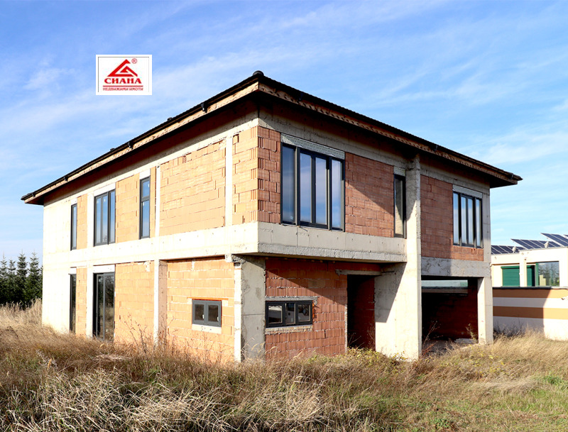 Продава КЪЩА в град Русе, в.з. Русофили - 374 кв.м / 375 000 € » 733 436.25 лв., СИАНА