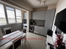 Продава  3-стаен, град София