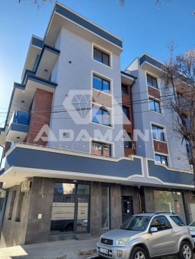Продажба на четеристайни апартаменти в град Кърджали - изображение 14 
