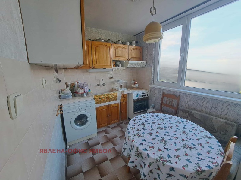 Продава  2-стаен град Ямбол , Златен рог , 58 кв.м | 57597668 - изображение [2]