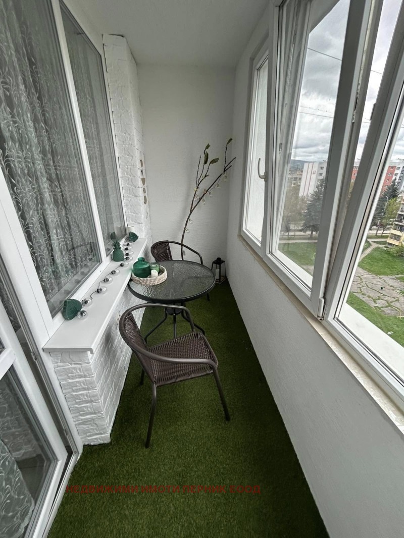 Продава  3-стаен град Перник , Изток , 72 кв.м | 35393564 - изображение [4]