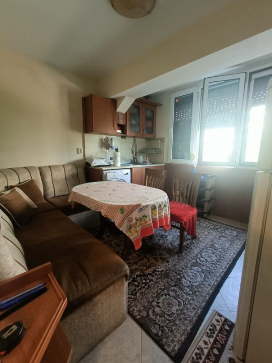 Продава  3-стаен град Бургас , Славейков , 70 кв.м | 10171072