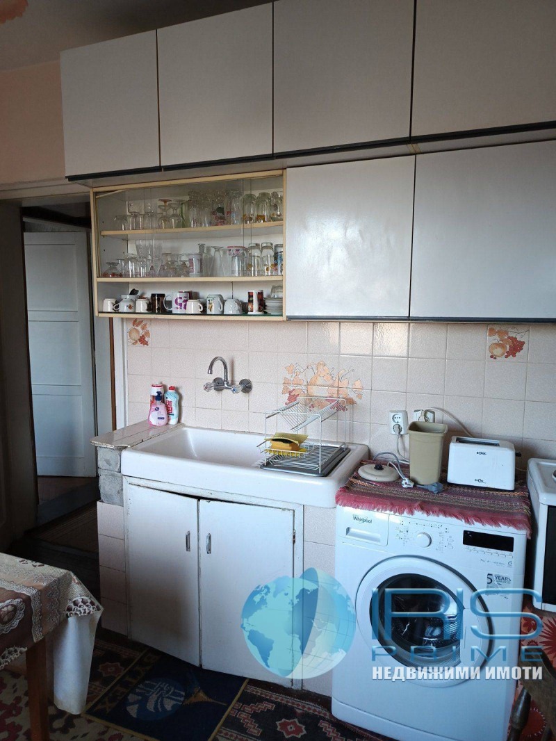 Продава 3-СТАЕН, гр. Шумен, Център, снимка 11 - Апартаменти - 52538614