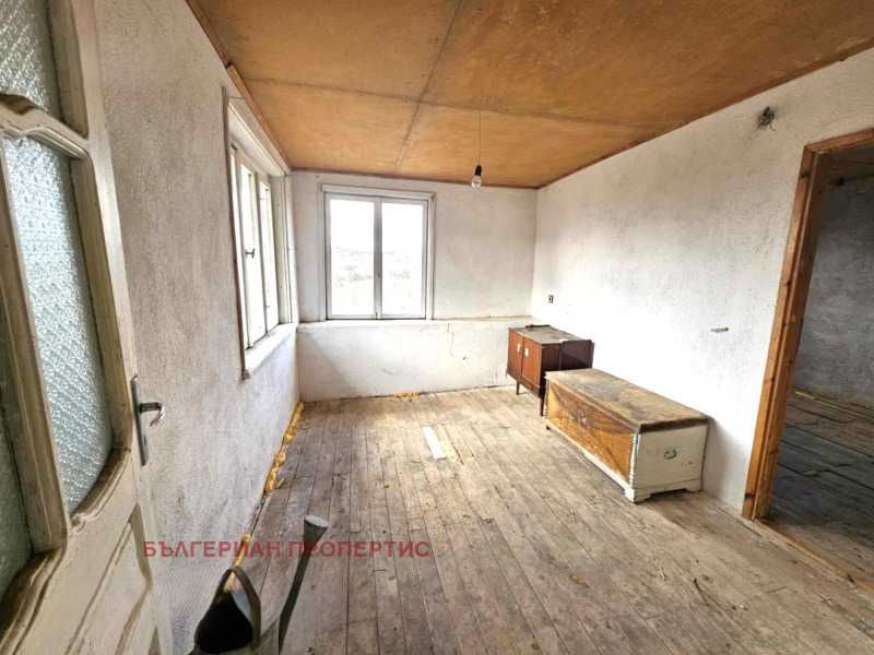 Продава КЪЩА, с. Сладък кладенец, област Стара Загора, снимка 8 - Къщи - 47537668